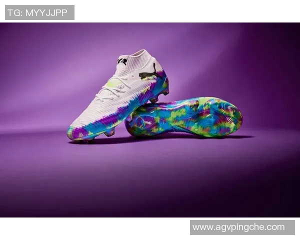 球星专属足球鞋包大揭秘 专业设计与时尚元素的完美融合